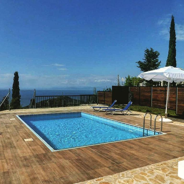 Villa Vera Áyios Nikítas Rum bild