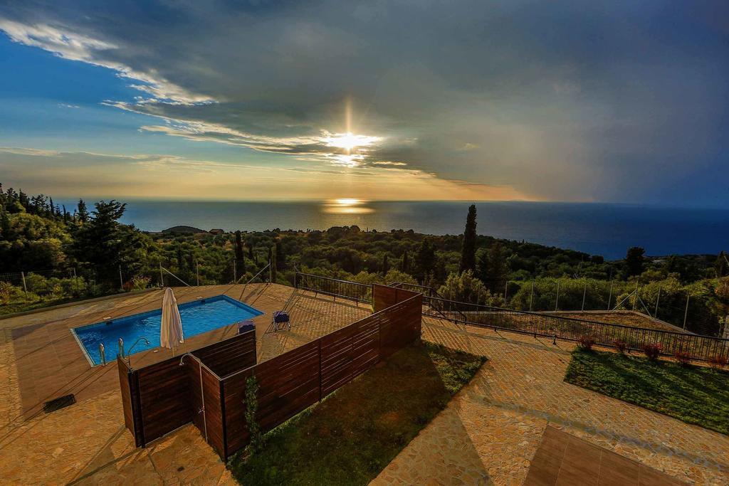 Villa Vera Áyios Nikítas Rum bild
